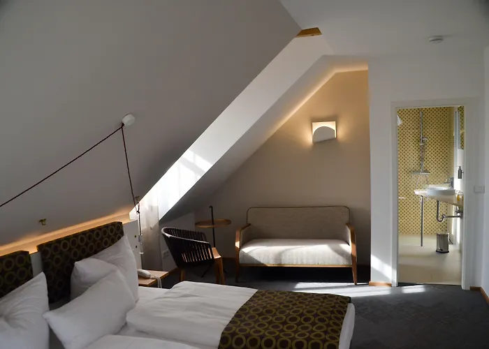 Hotel Schöne Aussicht 3*